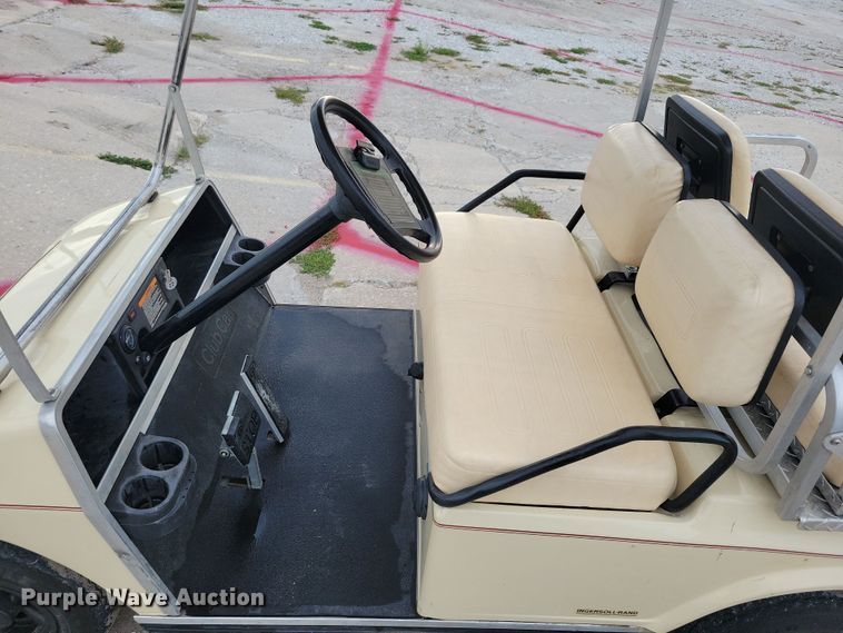 image for item DN3535 2000 Club Car golf cart