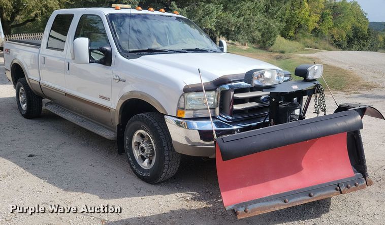 image for item DN3550 2003 Ford F350 Super Duty King Ranch Crew Cab pickup truck