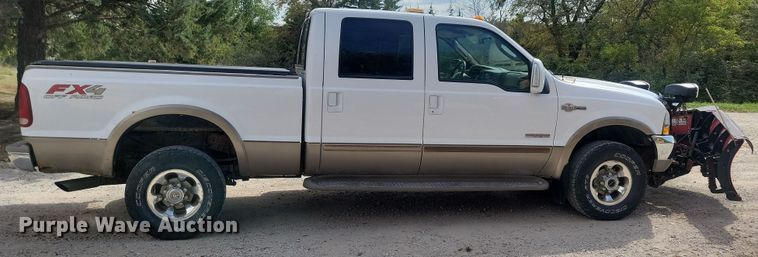 image for item DN3550 2003 Ford F350 Super Duty King Ranch Crew Cab pickup truck