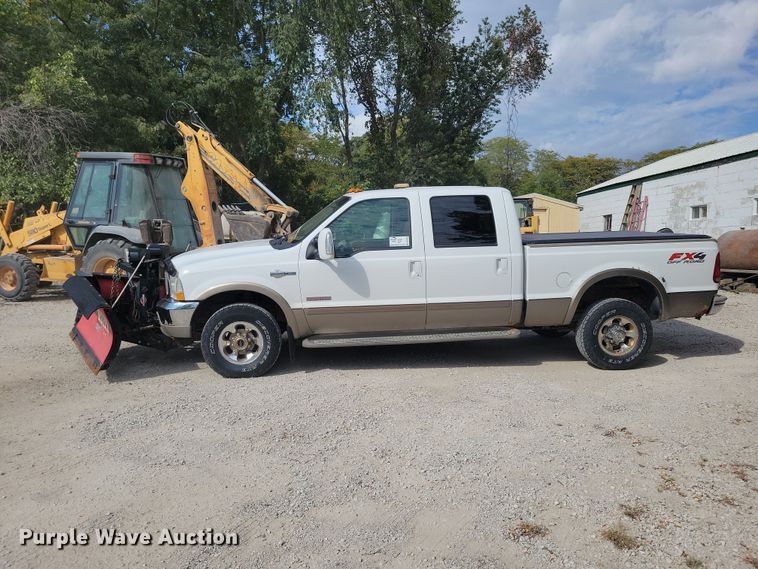 image for item DN3550 2003 Ford F350 Super Duty King Ranch Crew Cab pickup truck