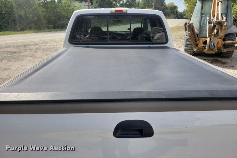 image for item DN3550 2003 Ford F350 Super Duty King Ranch Crew Cab pickup truck