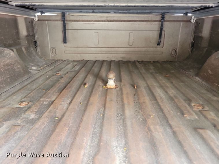 image for item DN3550 2003 Ford F350 Super Duty King Ranch Crew Cab pickup truck