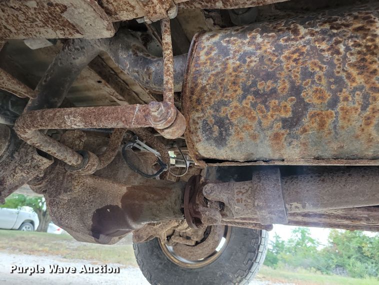 image for item DN3550 2003 Ford F350 Super Duty King Ranch Crew Cab pickup truck