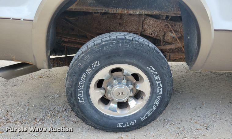 image for item DN3550 2003 Ford F350 Super Duty King Ranch Crew Cab pickup truck