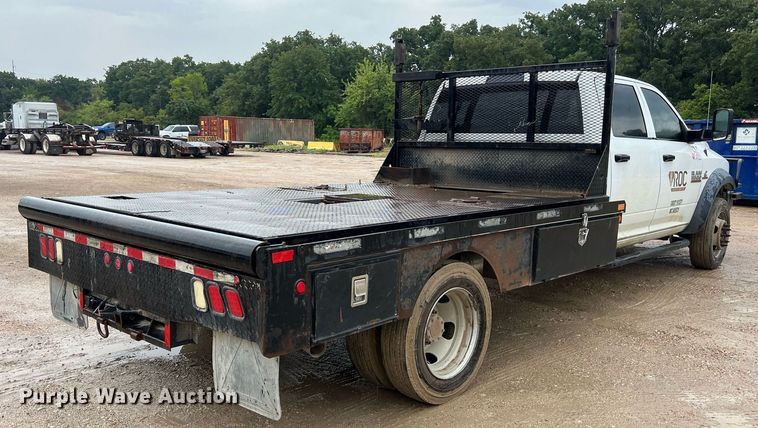 image for item DO2495 2014 Dodge Ram 5500HD Crew Cab flatbed truck