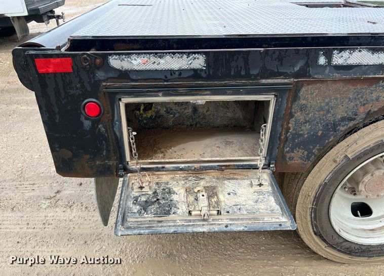 image for item DO2495 2014 Dodge Ram 5500HD Crew Cab flatbed truck