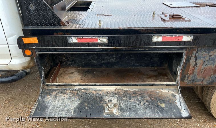 image for item DO2495 2014 Dodge Ram 5500HD Crew Cab flatbed truck