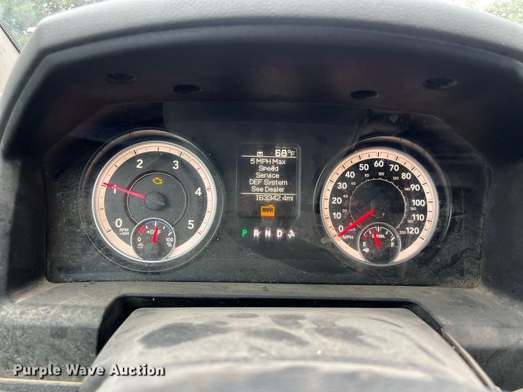 image for item DO2495 2014 Dodge Ram 5500HD Crew Cab flatbed truck