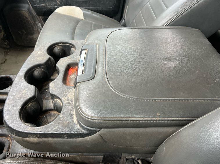 image for item DO2495 2014 Dodge Ram 5500HD Crew Cab flatbed truck