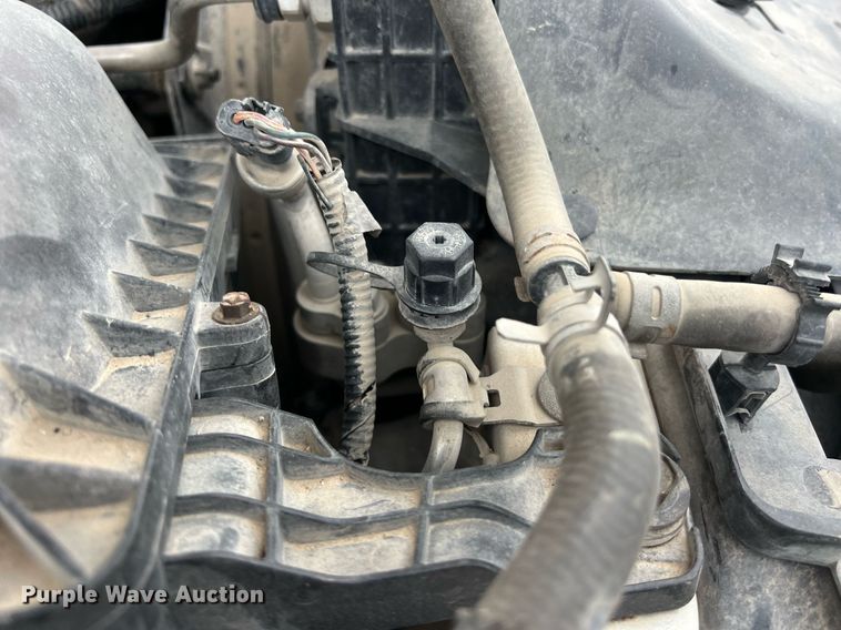 image for item DO2495 2014 Dodge Ram 5500HD Crew Cab flatbed truck