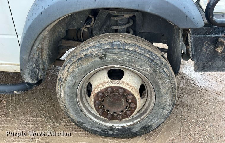 image for item DO2495 2014 Dodge Ram 5500HD Crew Cab flatbed truck