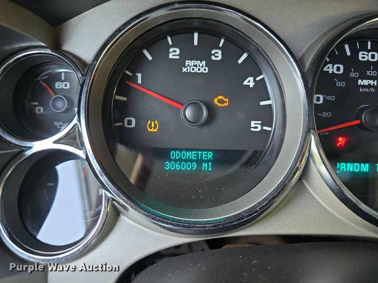 image for item DO5499 2007 Chevrolet Silverado 2500HD Crew Cab pickup truck