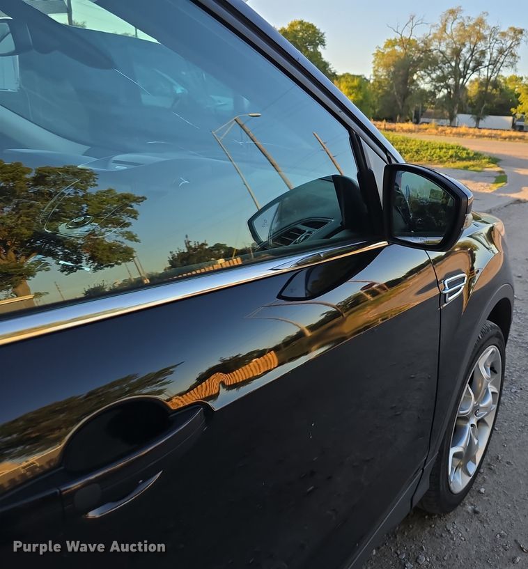 image for item DO5500 2016 Ford Escape Titanium SUV