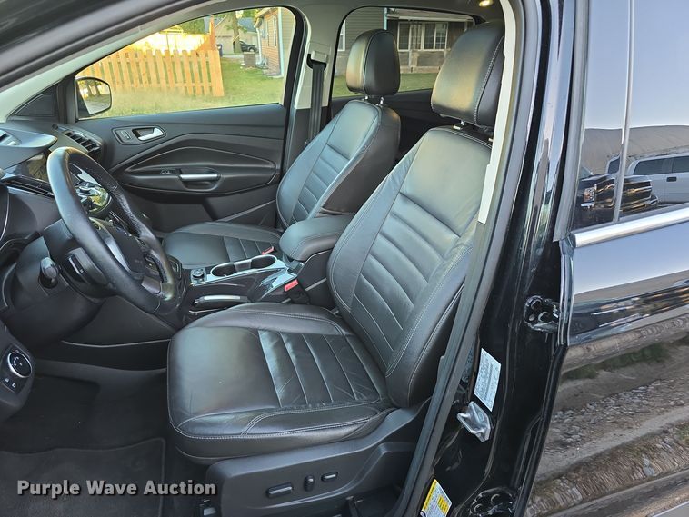 image for item DO5500 2016 Ford Escape Titanium SUV