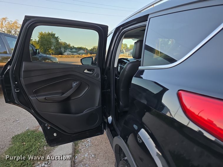 image for item DO5500 2016 Ford Escape Titanium SUV