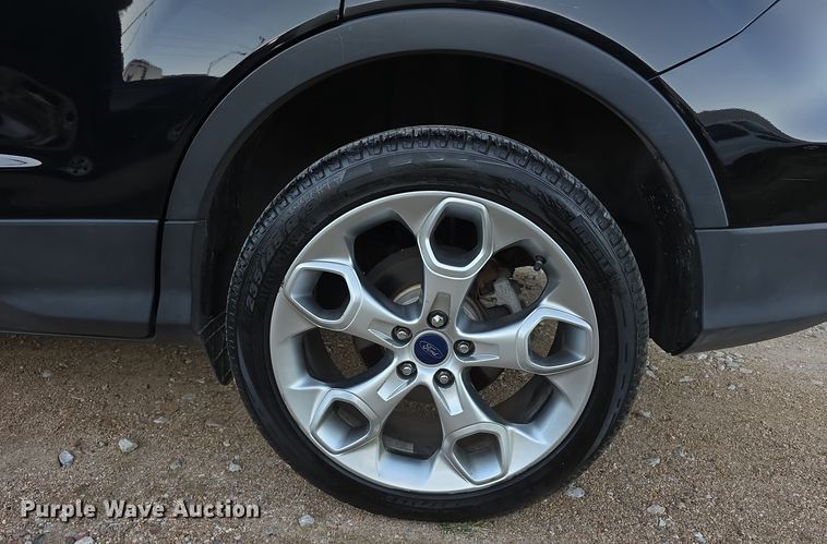 image for item DO5500 2016 Ford Escape Titanium SUV