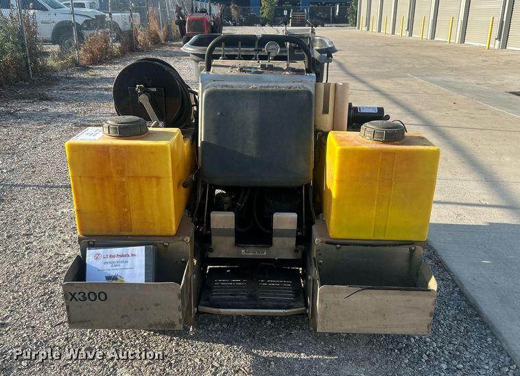 image for item DO7470 LT Rich Z Sprayer  turf sprayer