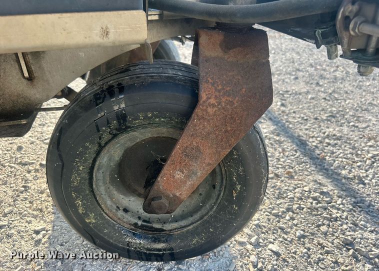 image for item DO7470 LT Rich Z Sprayer  turf sprayer