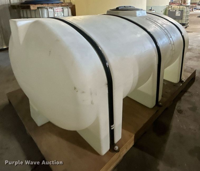 image for item DO7490 Poly tank