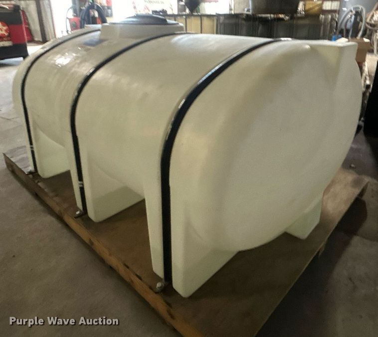 image for item DO7490 Poly tank