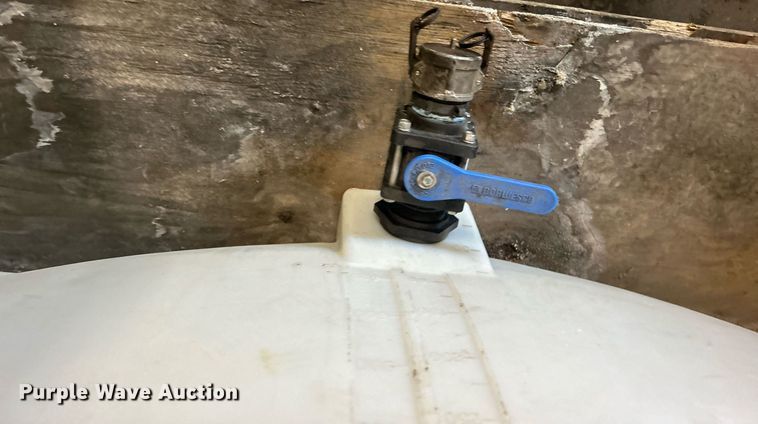 image for item DO7490 Poly tank