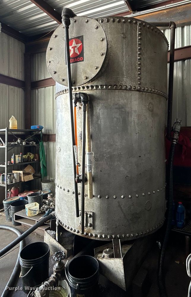 image for item DO7496 Tank