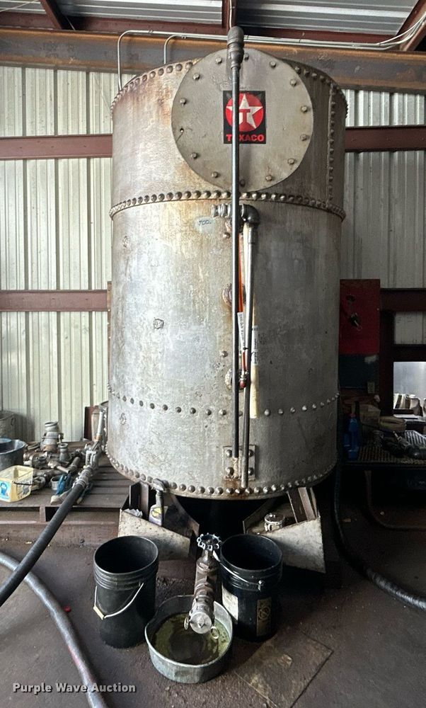 image for item DO7496 Tank