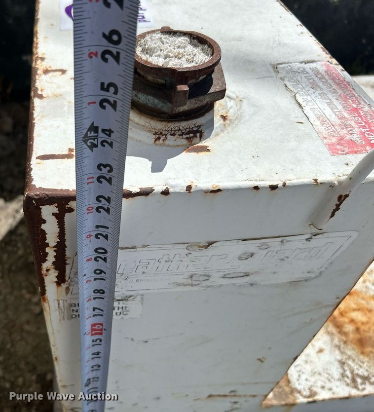 image for item DO7502 (4) auxiliary fuel tanks