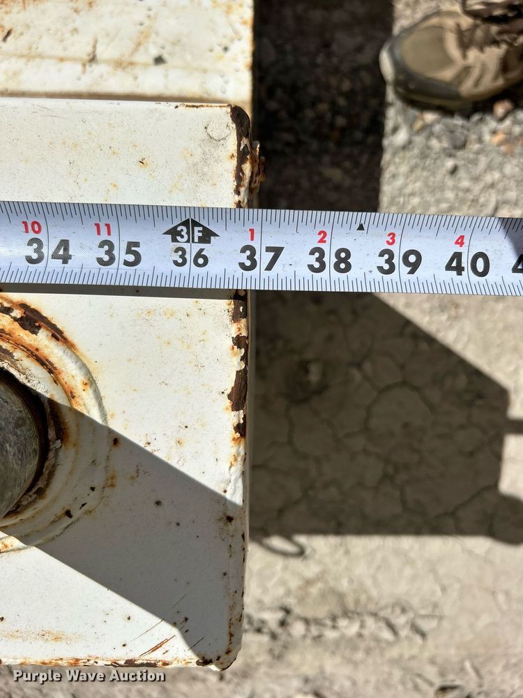 image for item DO7502 (4) auxiliary fuel tanks