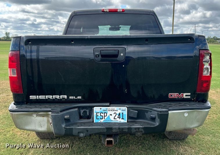 image for item DO7518 2011 Chevrolet  Silverado 1500 Crew Cab pickup truck