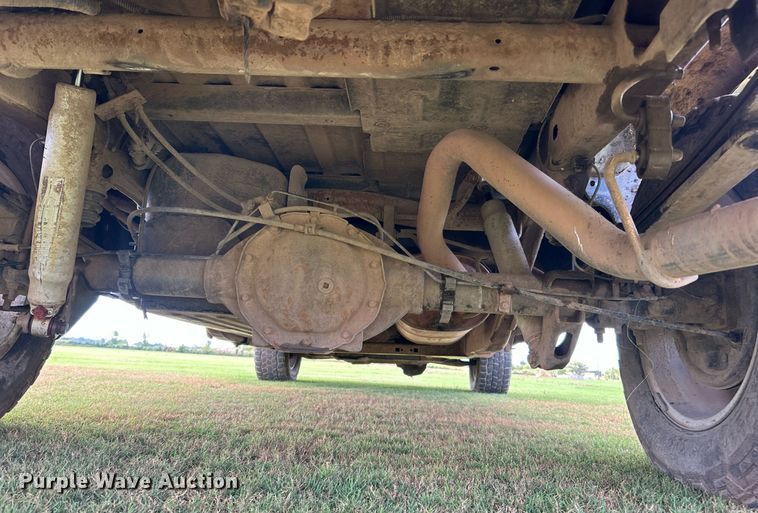 image for item DO7518 2011 Chevrolet  Silverado 1500 Crew Cab pickup truck