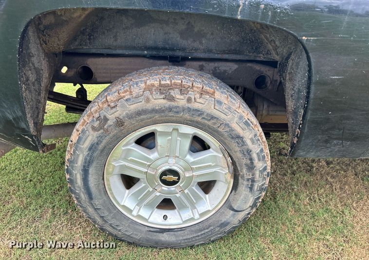 image for item DO7518 2011 Chevrolet  Silverado 1500 Crew Cab pickup truck