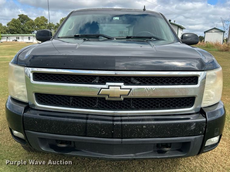 image for item DO7519 2008 Chevrolet  Silverado 1500 Crew Cab pickup truck