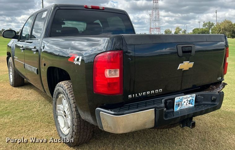 image for item DO7519 2008 Chevrolet  Silverado 1500 Crew Cab pickup truck