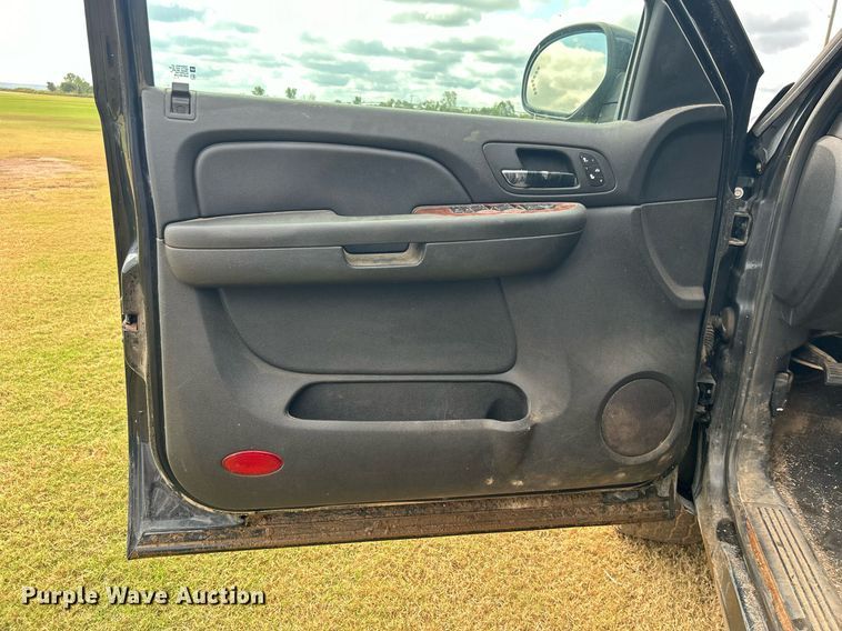 image for item DO7519 2008 Chevrolet  Silverado 1500 Crew Cab pickup truck