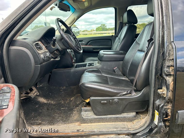 image for item DO7519 2008 Chevrolet  Silverado 1500 Crew Cab pickup truck