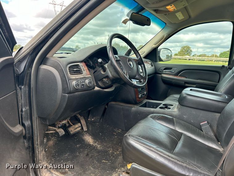 image for item DO7519 2008 Chevrolet  Silverado 1500 Crew Cab pickup truck