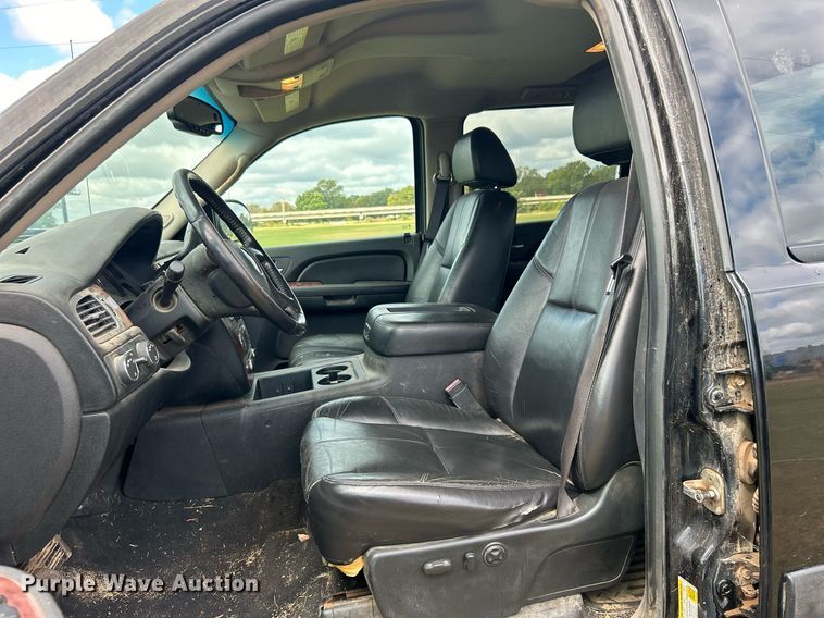 image for item DO7519 2008 Chevrolet  Silverado 1500 Crew Cab pickup truck