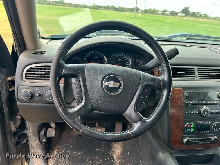 image for item DO7519 2008 Chevrolet  Silverado 1500 Crew Cab pickup truck