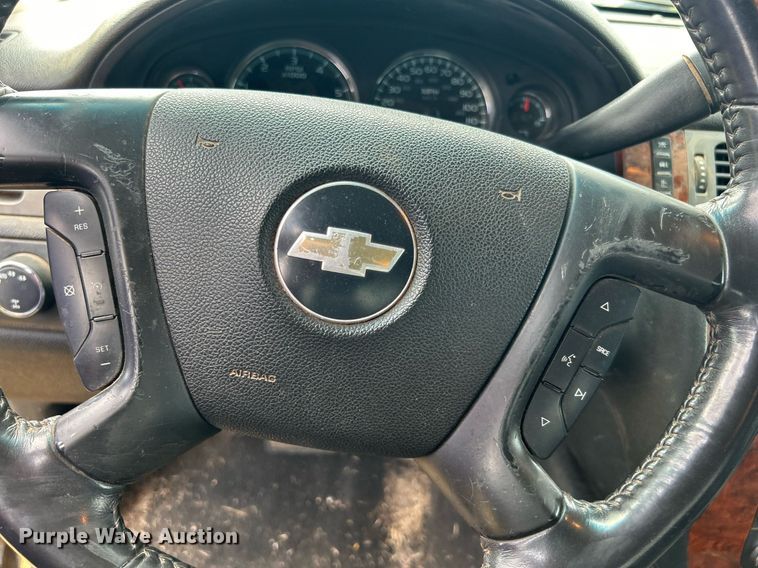 image for item DO7519 2008 Chevrolet  Silverado 1500 Crew Cab pickup truck