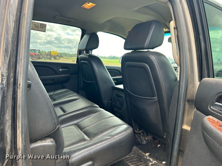 image for item DO7519 2008 Chevrolet  Silverado 1500 Crew Cab pickup truck