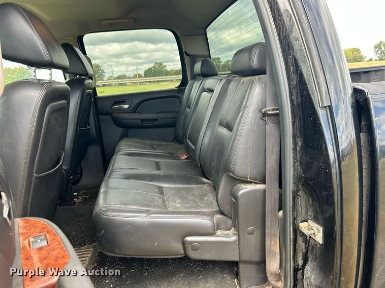 image for item DO7519 2008 Chevrolet  Silverado 1500 Crew Cab pickup truck