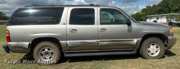image for item DO7520 2001 GMC Yukon XL SUV