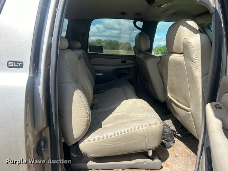 image for item DO7520 2001 GMC Yukon XL SUV