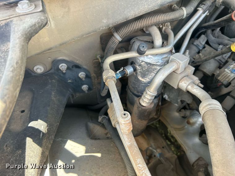 image for item DO7520 2001 GMC Yukon XL SUV