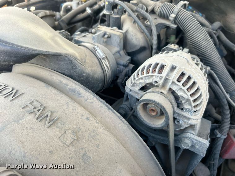 image for item DO7520 2001 GMC Yukon XL SUV