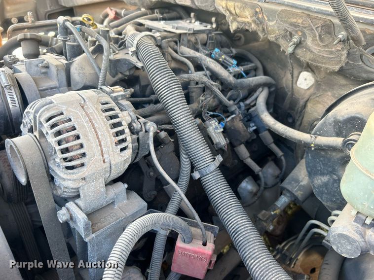 image for item DO7520 2001 GMC Yukon XL SUV