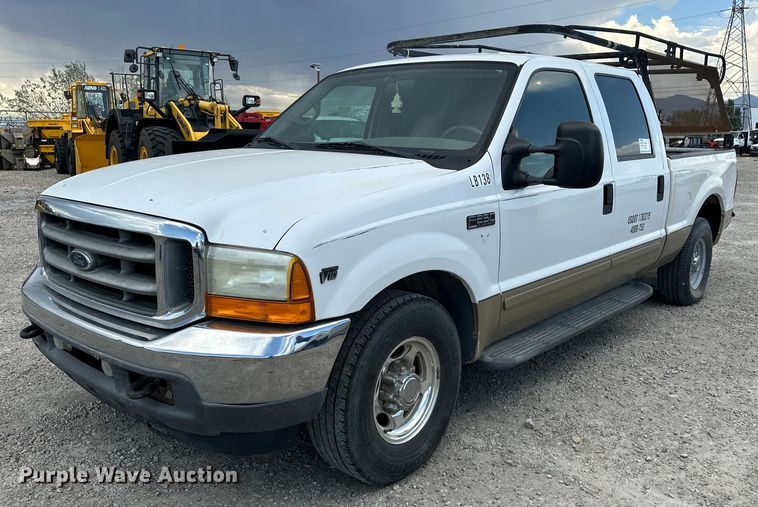 image for item DP3354 2001 Ford F250 Super Duty Crew Cab pickup truck