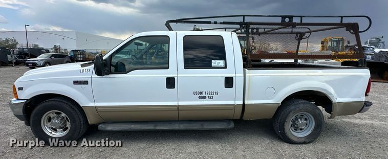 image for item DP3354 2001 Ford F250 Super Duty Crew Cab pickup truck