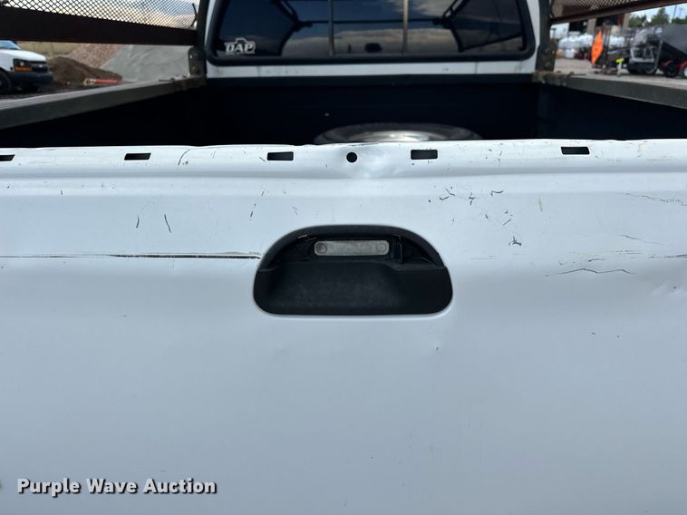 image for item DP3354 2001 Ford F250 Super Duty Crew Cab pickup truck